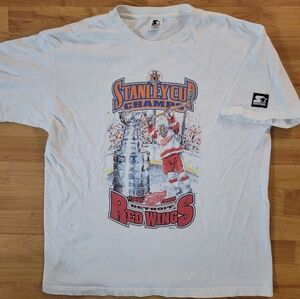 STARTER Vintage Detroit Red Wings Stanley Cup Champions Graphic Large Collectors